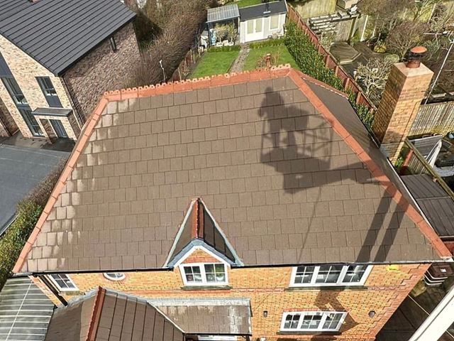 roof-cleaning-9-kireth-ai