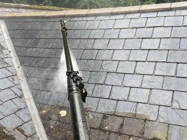 roof-cleaning-34-kireth-ai