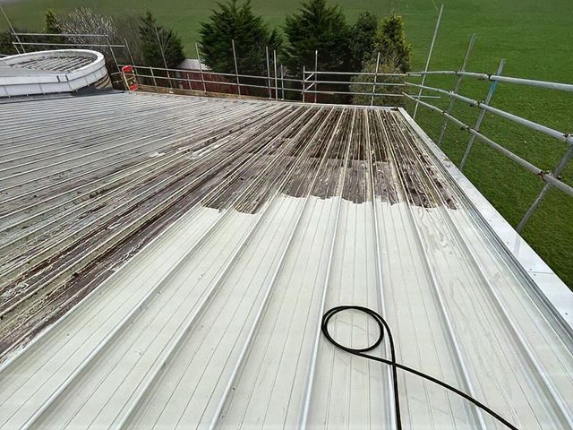 roof-cleaning-25-kireth-ai