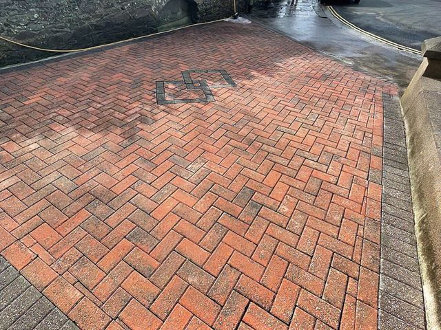driveway-cleaning-3-kireth-ai