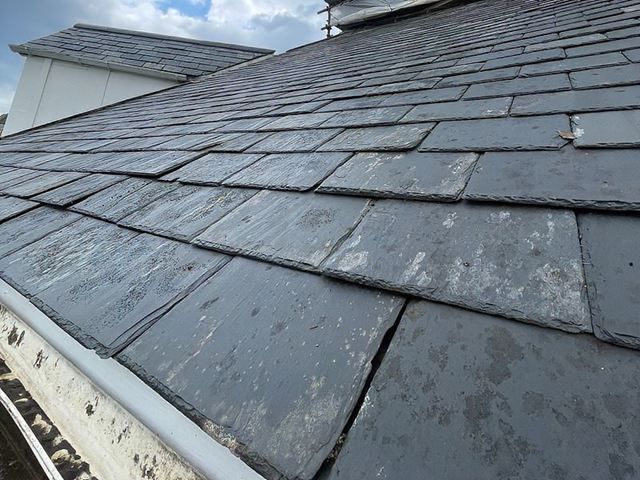 roof-cleaning-36-kireth-ai