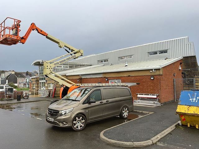 roof-cleaning-6-kireth-ai